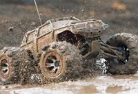 полноприводная радиоуправляемая машина