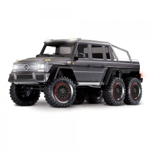 Радиоуправляемая модель для трофи Traxxas TRX-6 Mercedes-Benz G63 AMG 6x6 RTR (цвет серебристый, быстросъемное крепление кузова)