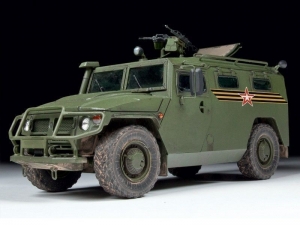 Сборная модель ZVEZDA Российский бронеавтомобиль ГАЗ "ТИГР", 1/35